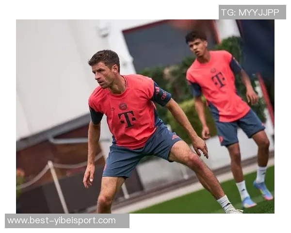 卡尔伤情恢复回归训练拜仁全队仅穆西亚拉缺席合练